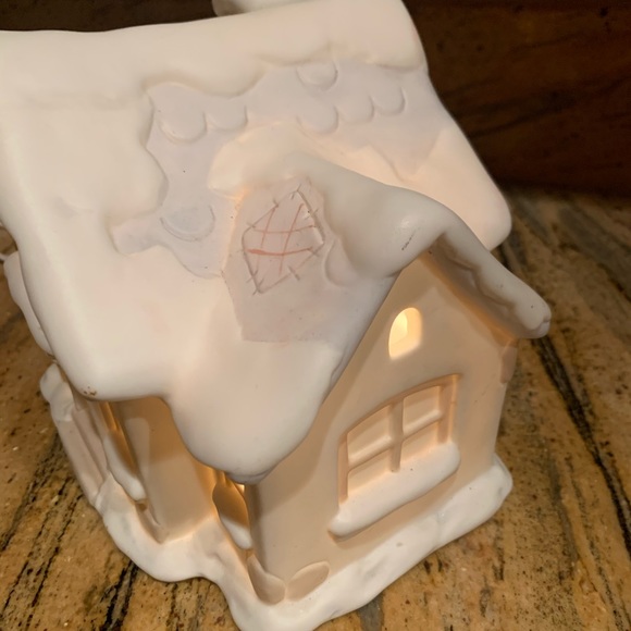 Precious Moments Sugar Town - Picture 2 of 4